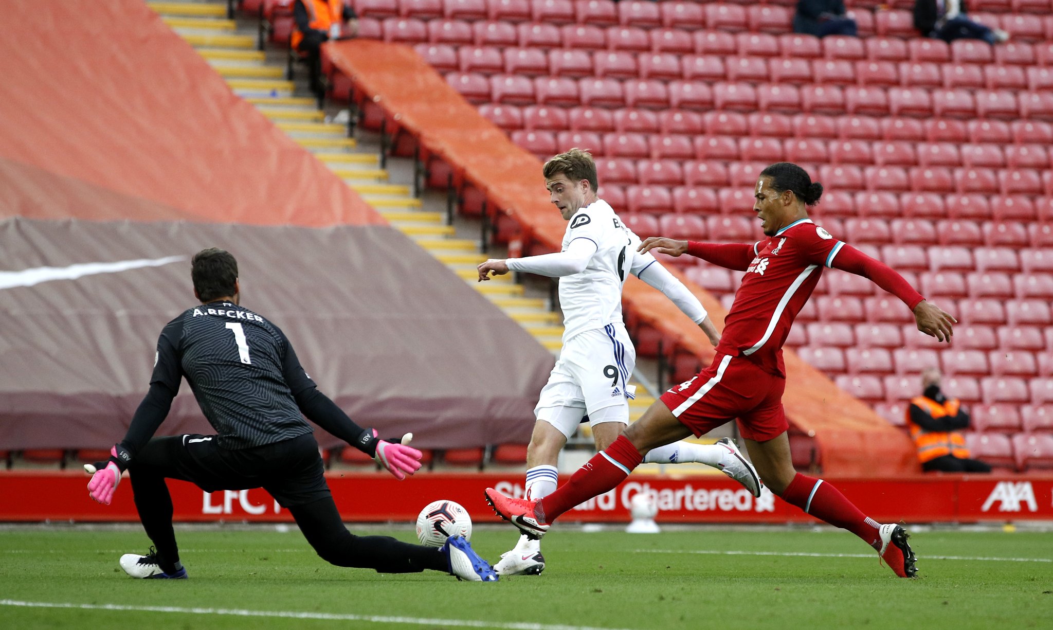 功不可或缺 功不可或缺