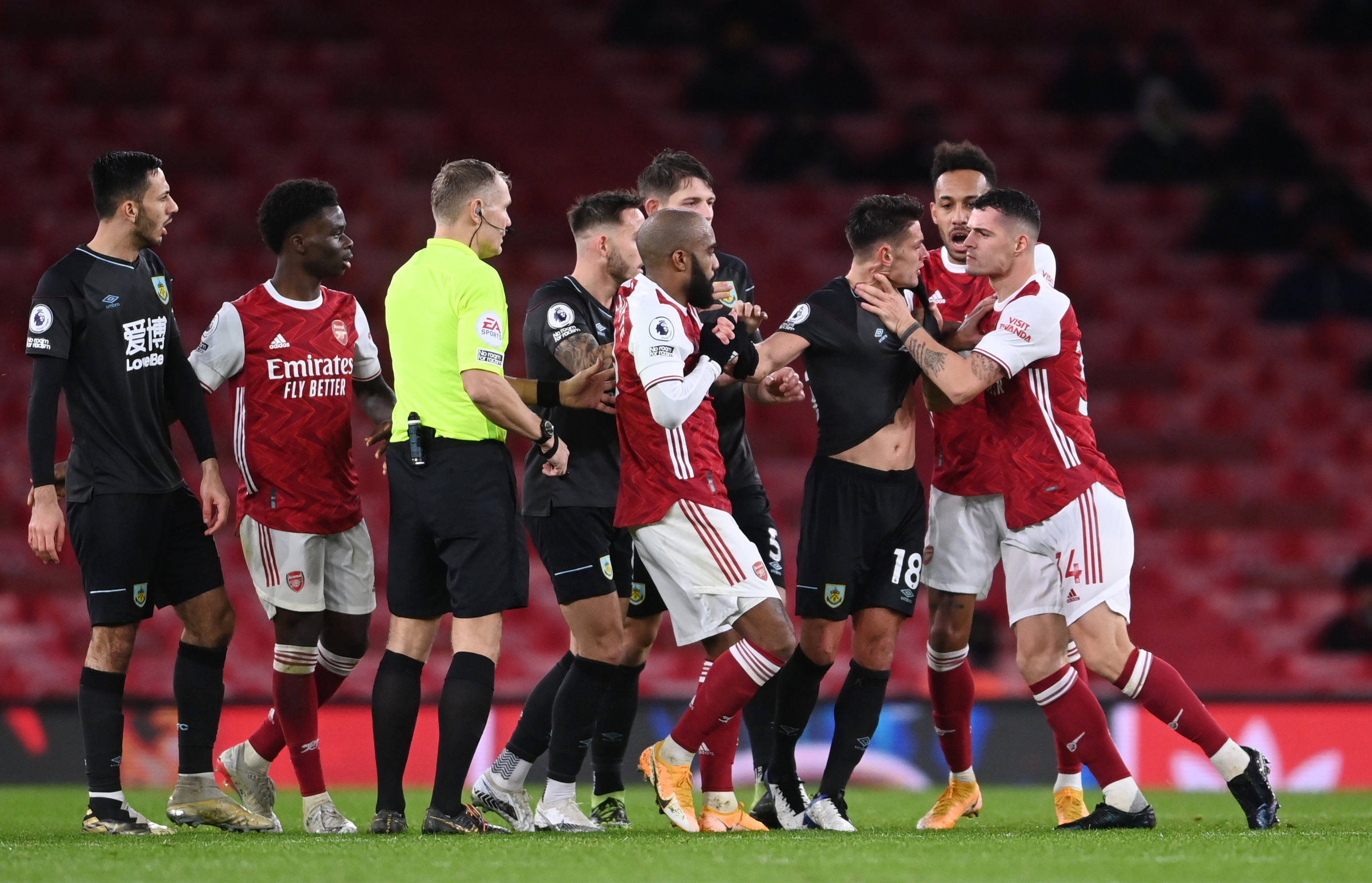 他用力量和 他用力量和