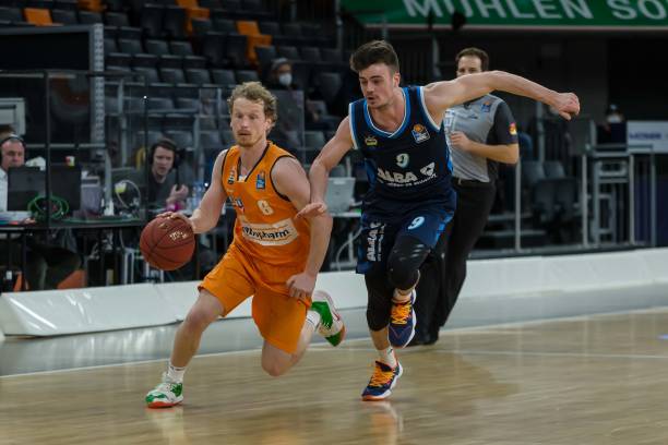 乏合适中锋 乏合适中锋